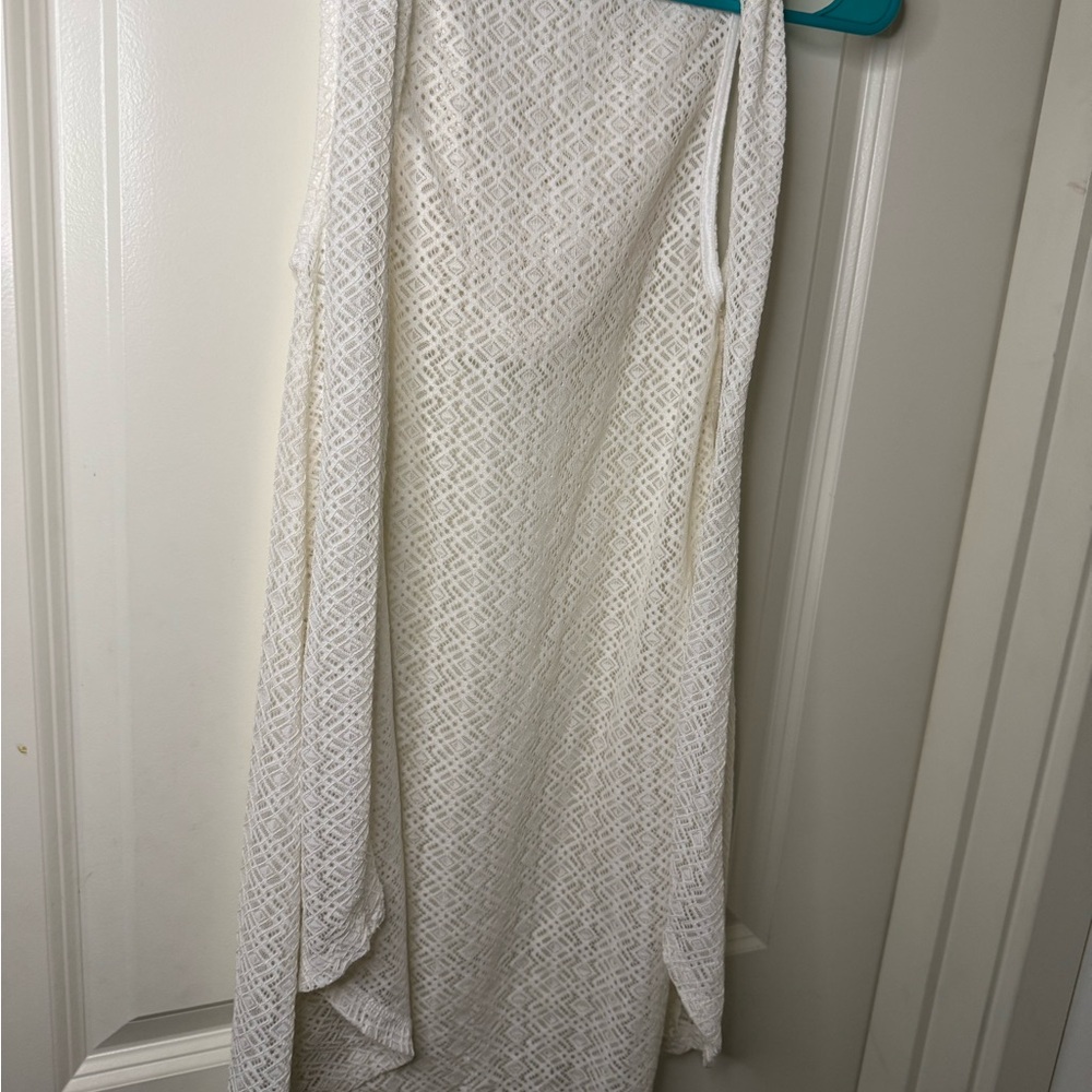Beautees White Lace sleeveless cardigan